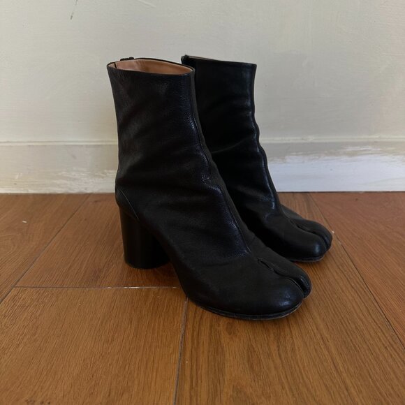 Maison Martin Margiela Shoes - Margiela Tabi Nappa Leather Ankle Boots Black - Newest Iteration SZ EU 38/US 8